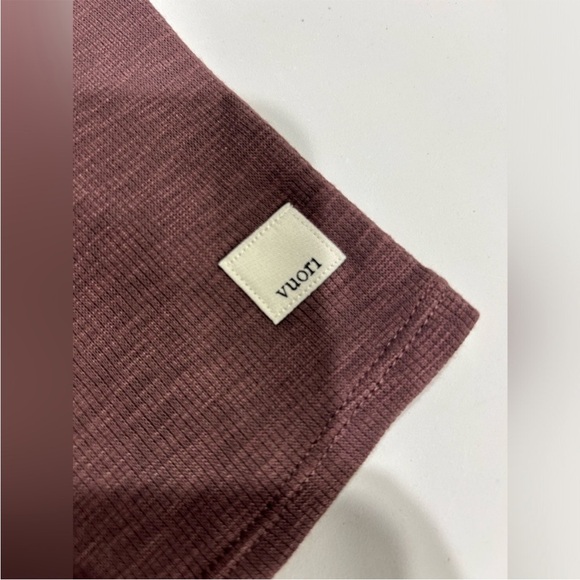 Vuori  Women's XL Sunrise Crop Tank Chestnut Dark Pink NWT Cropped Slim Fit - Picture 6 of 8